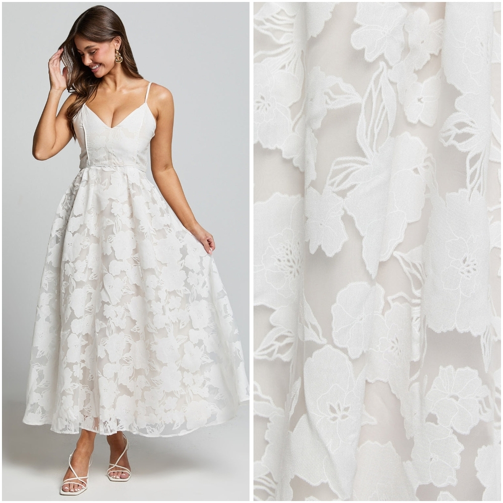 Showpo. Philine Plunge Fit and Flare Maxi Dress White 16 NWT New - Picture 2 of 9